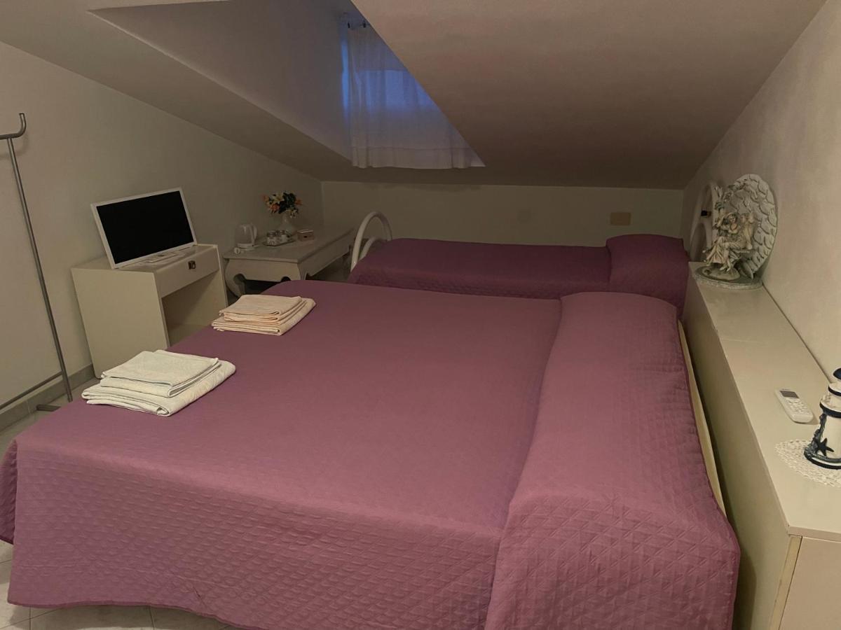 Biancareddu La Mansarda B&B 외부 사진
